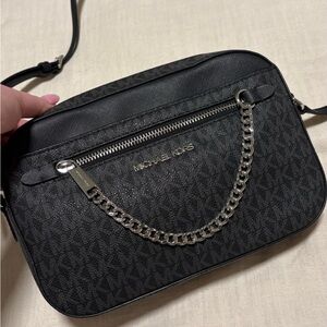 Michael Kors Jet Set East West Crossbody Bag